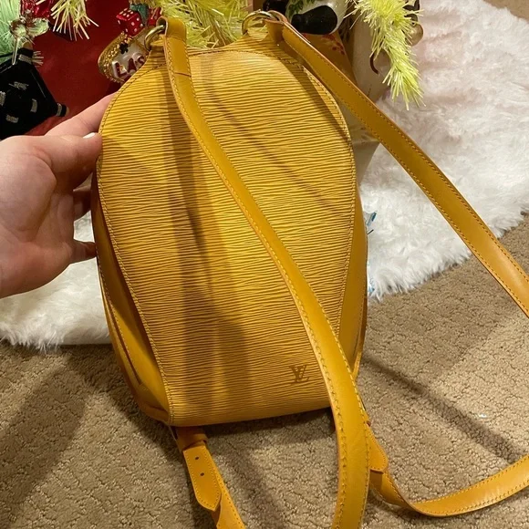Louis Vuitton Yellow Épi Leather Backpack.VGUC 100% Authentic